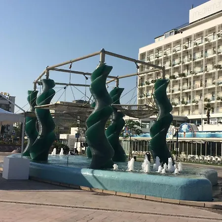 Sul Mare Con Compresa Bifamiliare Apartment Riccione