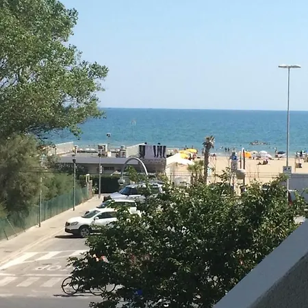 Apartment Sul Mare Con Compresa Bifamiliare Riccione
