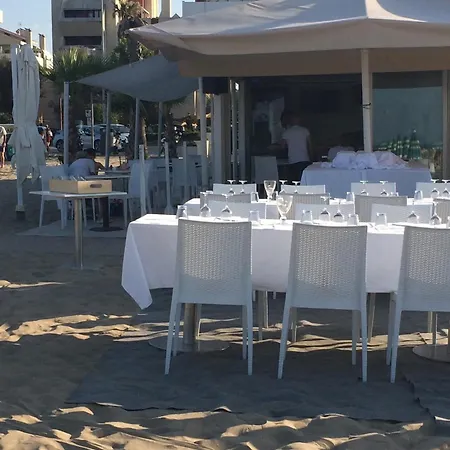 Sul Mare Con Compresa Bifamiliare *