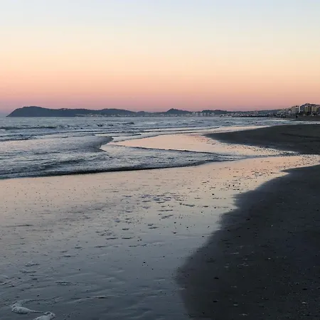 Sul Mare Con Compresa Bifamiliare Apartment Riccione