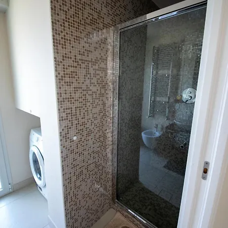 Sul Mare Con Servizio E Aquapark Riccione