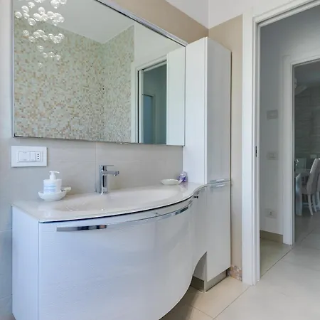 Apartment Sul Mare Con Servizio E Aquapark Riccione