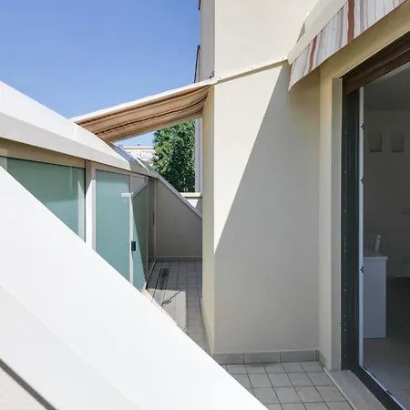 Sul Mare Con Servizio E Aquapark Riccione