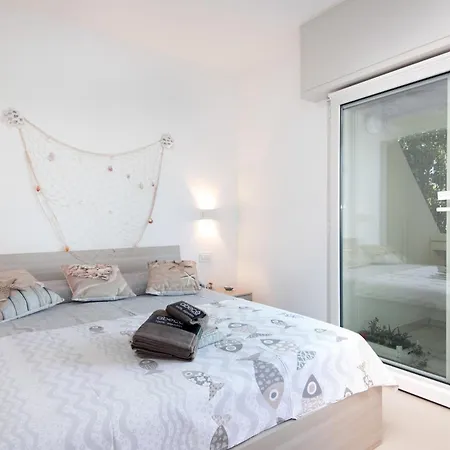 Apartment Sul Mare Con Compresa Bifamiliare