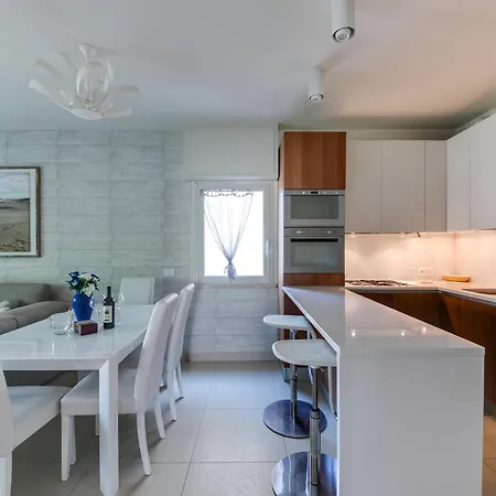 Sul Mare Con Compresa Bifamiliare Apartment