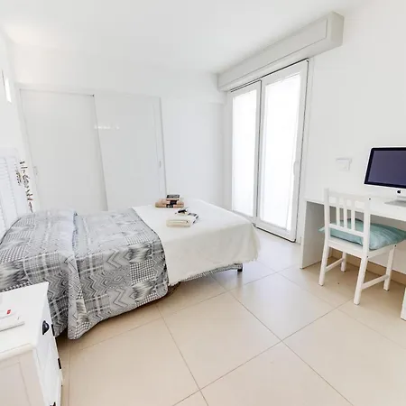 Sul Mare Con Servizio E Aquapark * Riccione