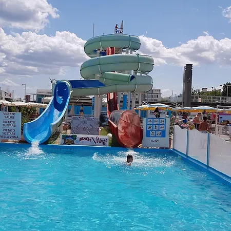 Sul Mare Con Servizio E Aquapark Διαμέρισμα *